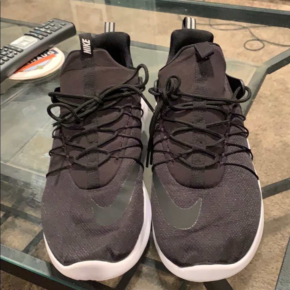 Men’s Nike size 10